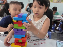 Nghỉ giải lao trong giờ học tại Cơ sở VH Hạnh Phạm